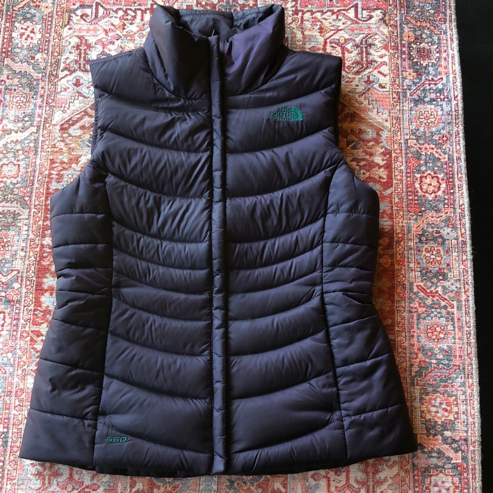 Woman’s, The North Face vest, Small, blackberry wine/green.